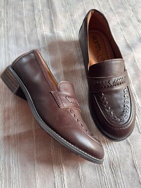 Earth Edith Dark Brown Woven Leather Slip On Loafers | 6W NWOB